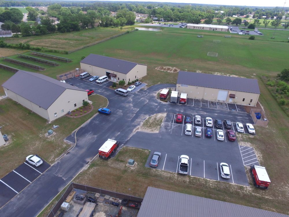 Venture Business Center: 180-187 Kent Dr, Seaford, DE 19973